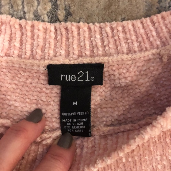 Rue 21 pink chenille long sleeved sweater size medium - Picture 2 of 7